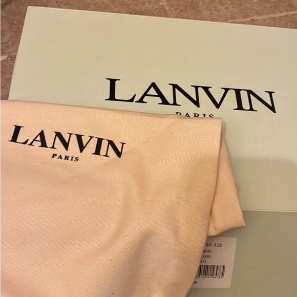 Lavin curb sneaker